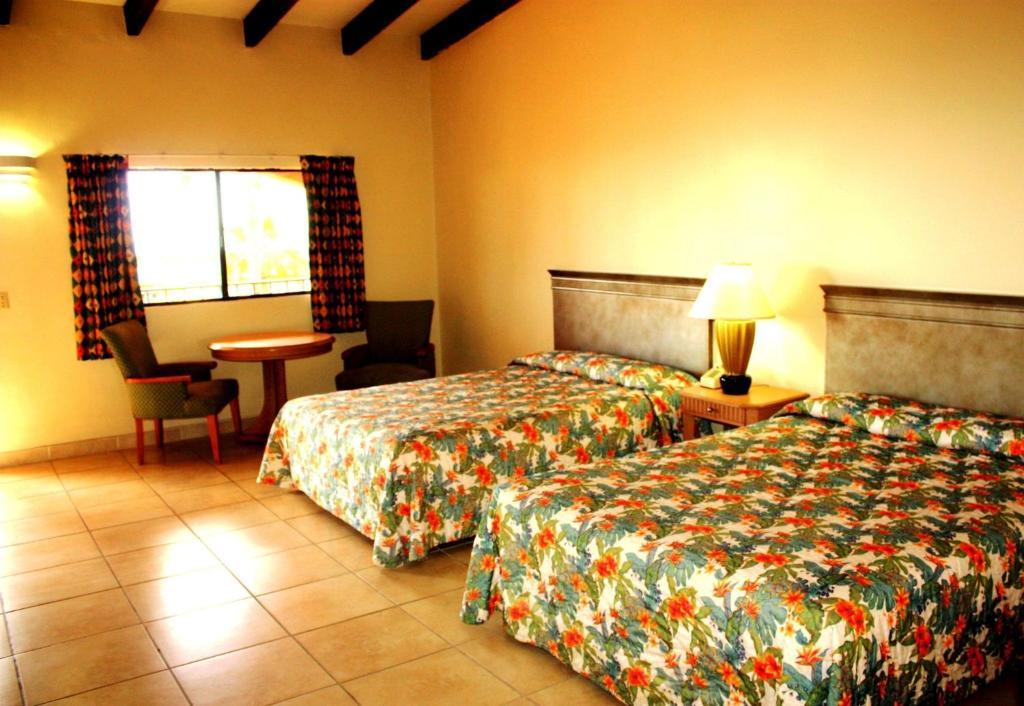 El Cortez Hotel San Felipe  Habitación foto